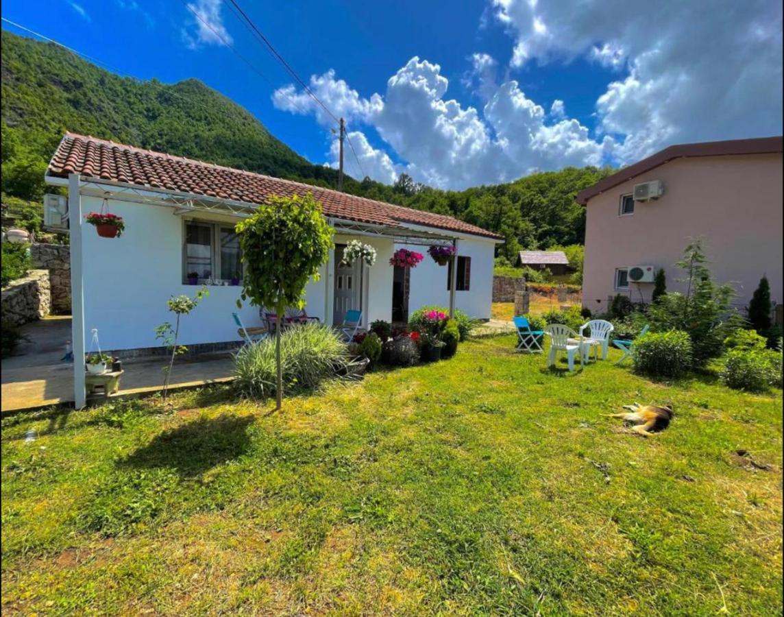 Sunlight Cottage Maya Virpazar Quarto foto